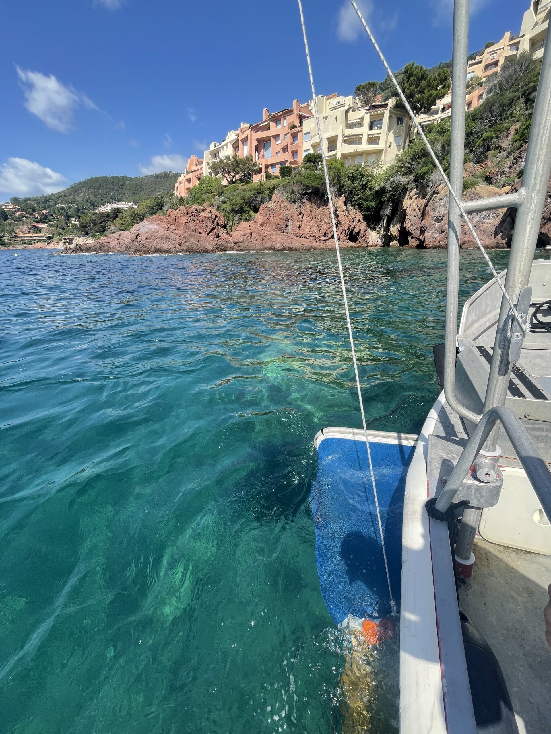 Marinov - Nettoyage dans la baie de Théoule !